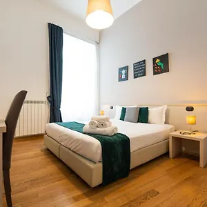 hermes-inn-apartments-napoli.hotels-amalfi.com/