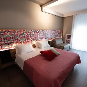 in-centro-bed-breakfast-naples.hotels-amalfi.com/